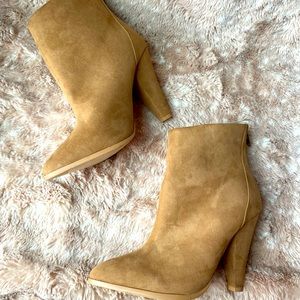 Forever 21 Women's Tan Suede Ankle Booties Heels Shoes Size 8